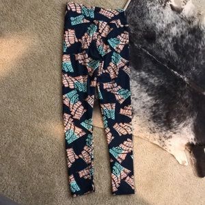 LuLaRoe leggings!!!🇺🇸🇺🇸